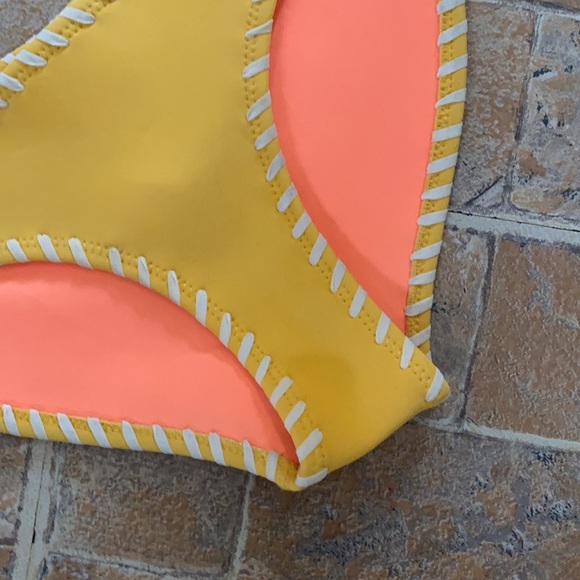 Original Triangl bikini bottoms size women’s extra small - Picture 3 of 9